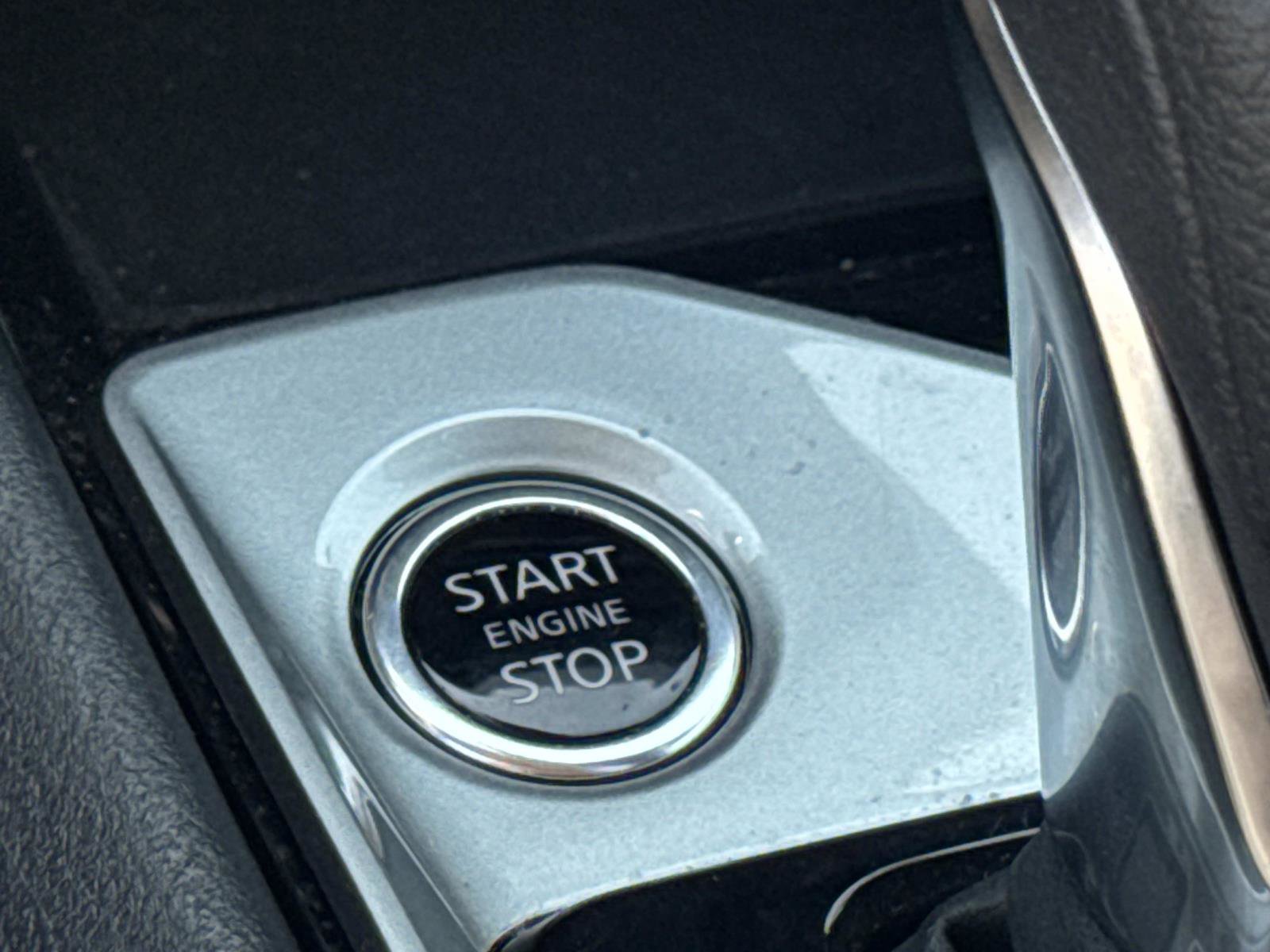 Used 2024 Nissan Altima 2.5 SV FWD image 14