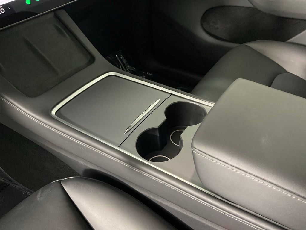 Used 2025 Tesla Model Y Performance AWD/4WD image 19