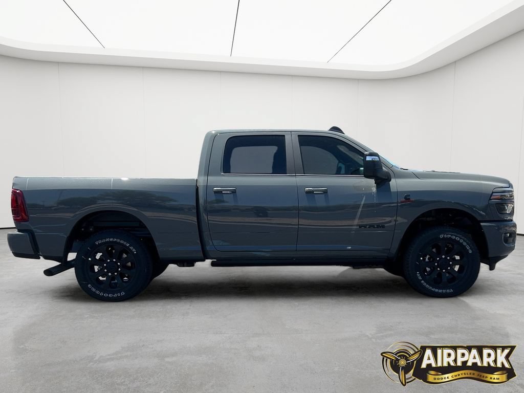 New 2026 RAM 2500 Laramie AWD/4WD image 3