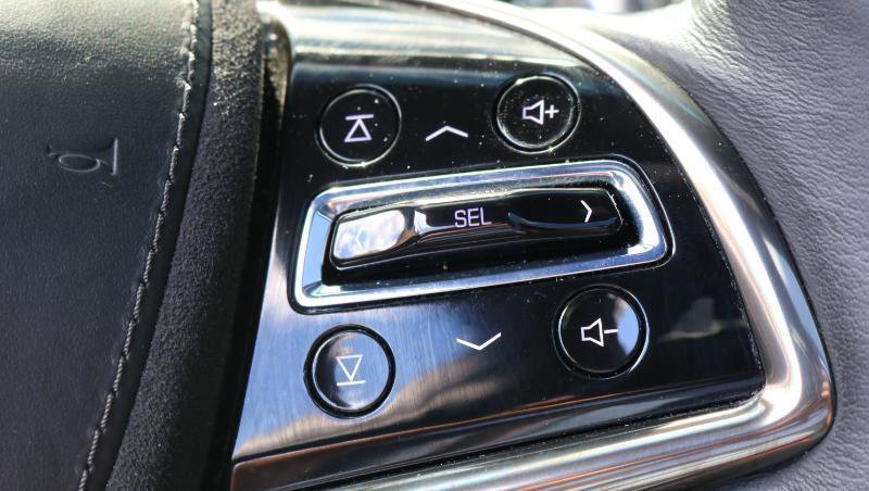 Used 2018 Cadillac CTS V w/ Luxury Package RWD image 11