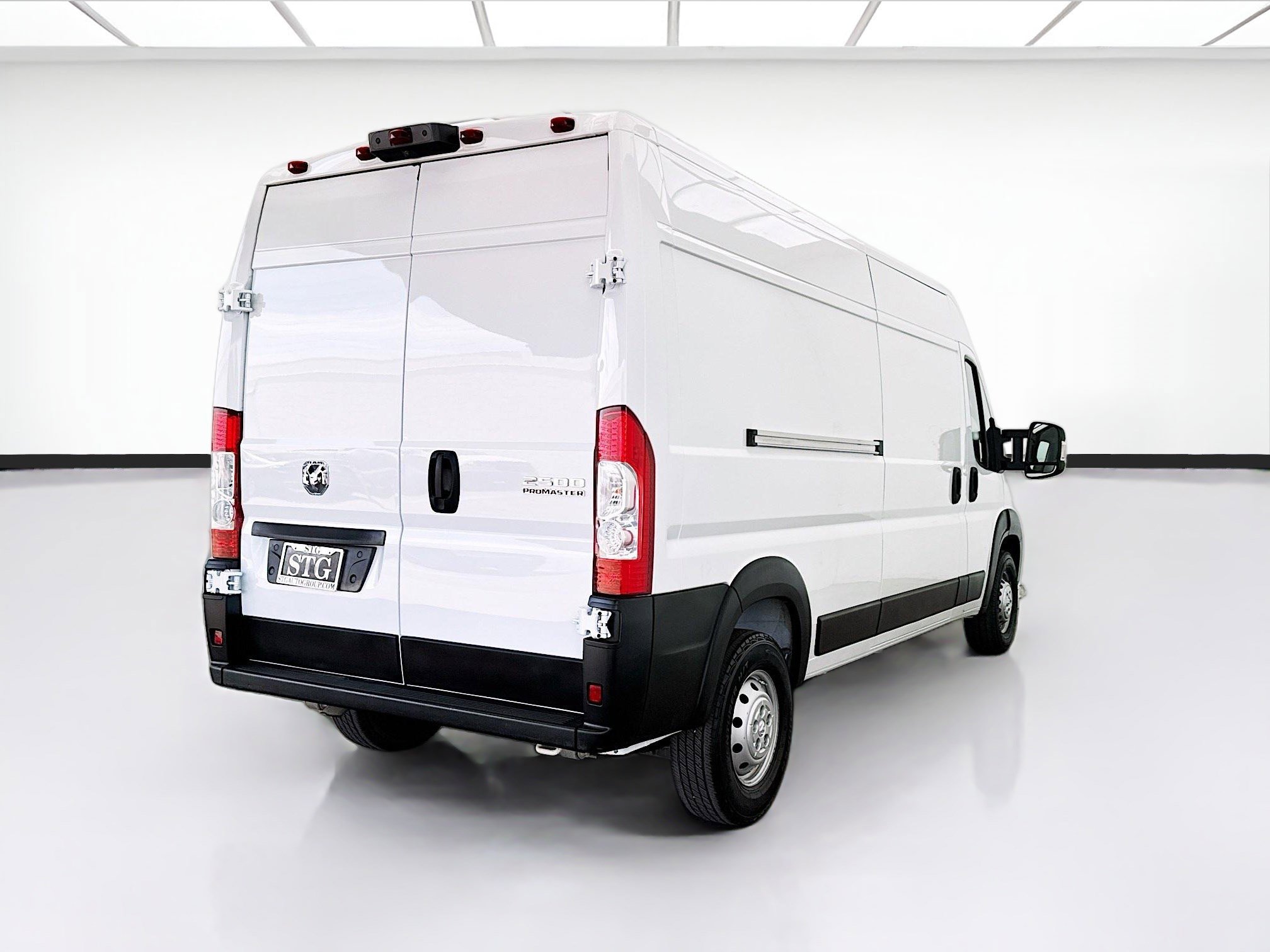 Used 2023 RAM ProMaster 2500 image 4