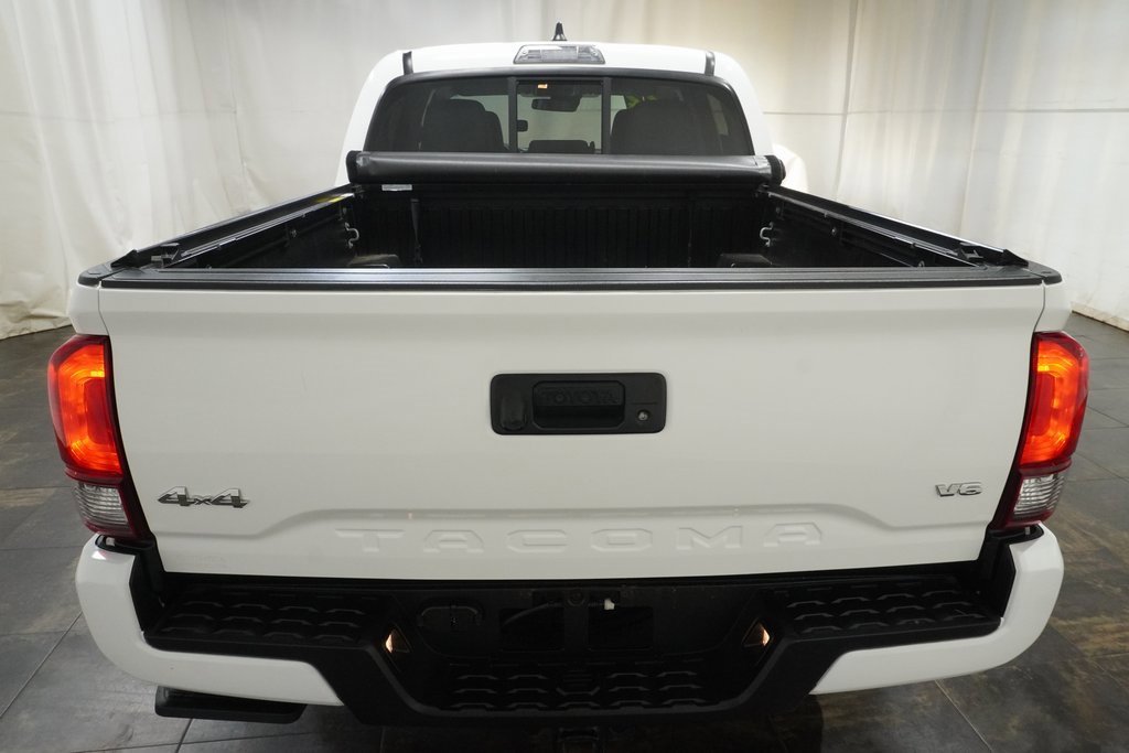 Certified 2022 Toyota Tacoma SR image 5