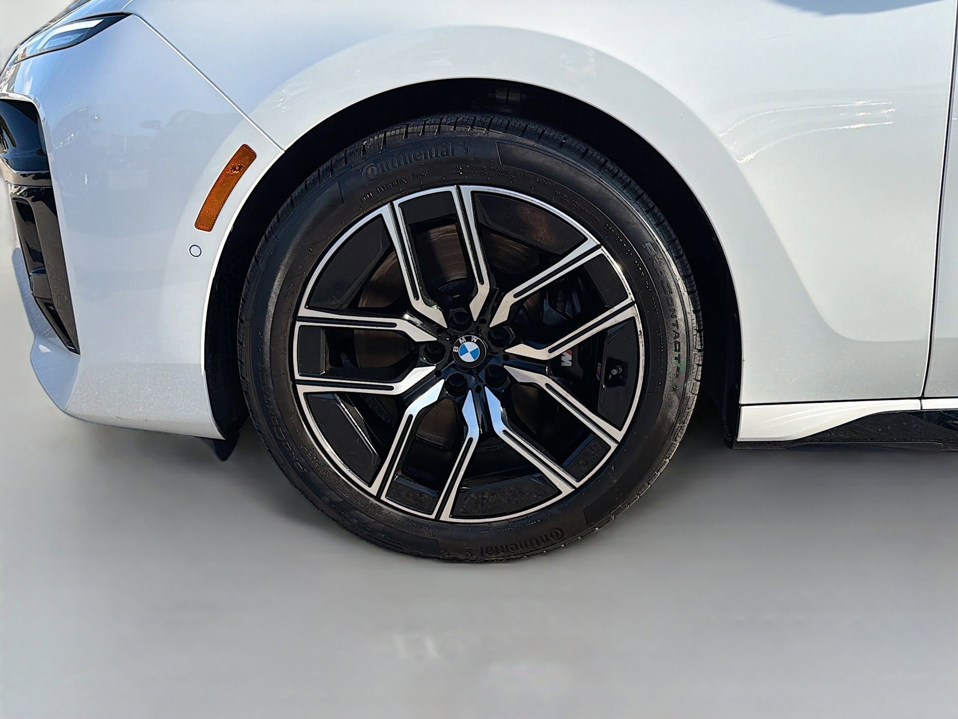 Certified 2025 BMW 740i xDrive image 43