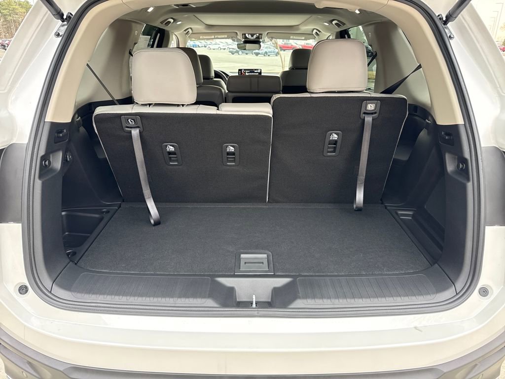 New 2025 Honda Pilot Touring image 25