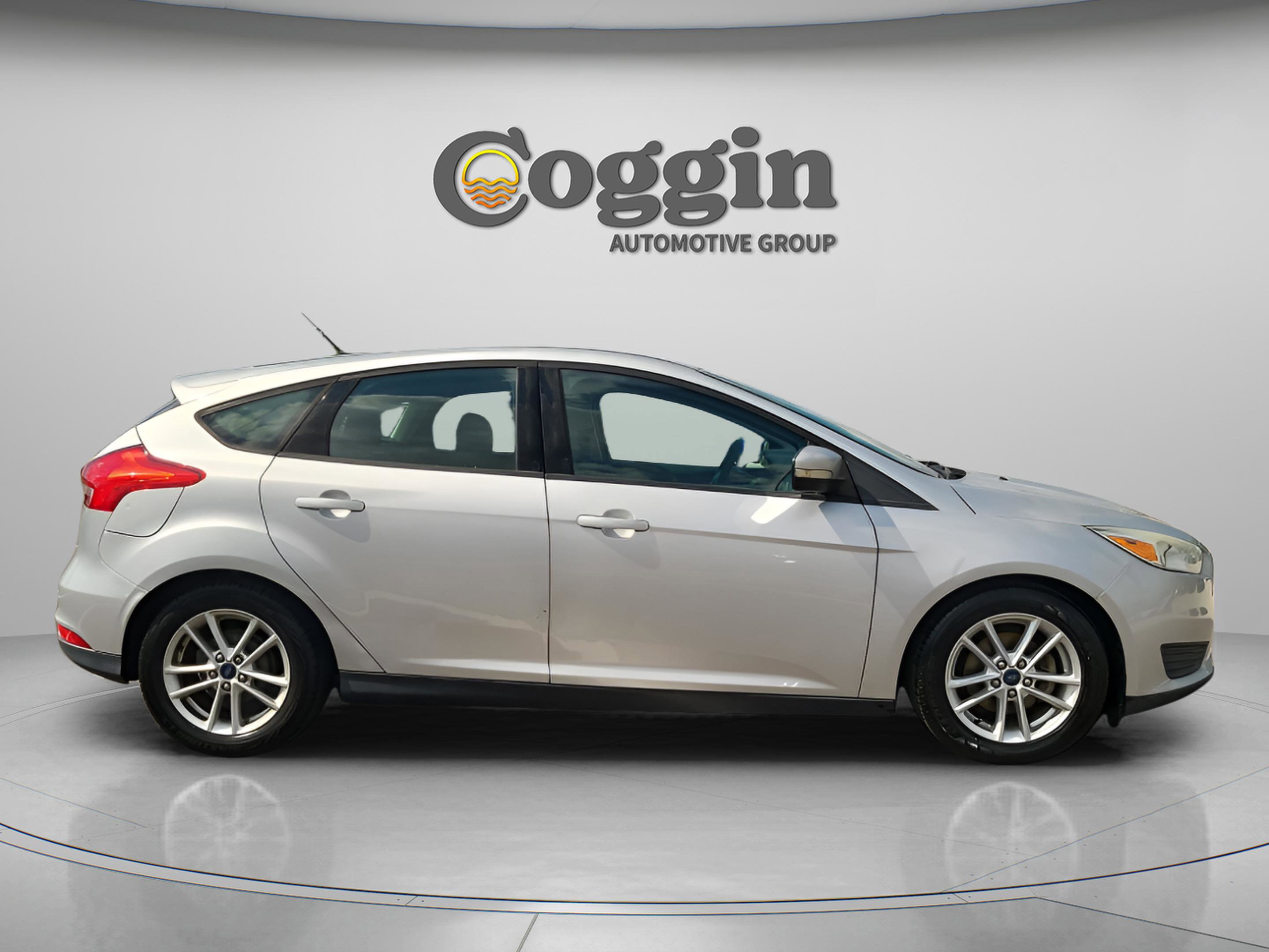 Used 2015 Ford Focus SE image 7