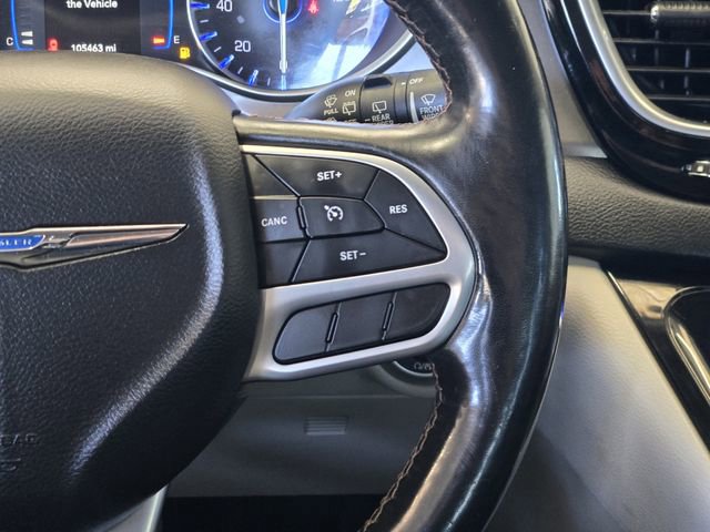 Used 2020 Chrysler Pacifica Touring-L image 31