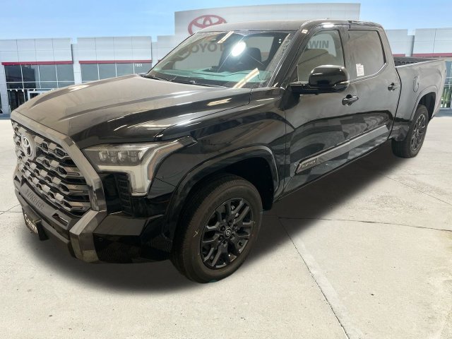 Used 2025 Toyota Tundra Platinum AWD/4WD image 4