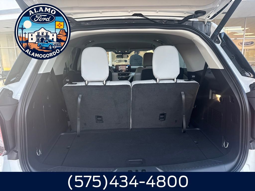 Used 2025 Ford Explorer Active w/ Active Comfort Package image 13