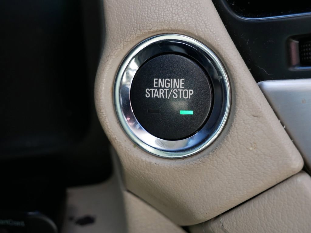 Used 2017 GMC Yukon Denali w/ Open Road Package image 28