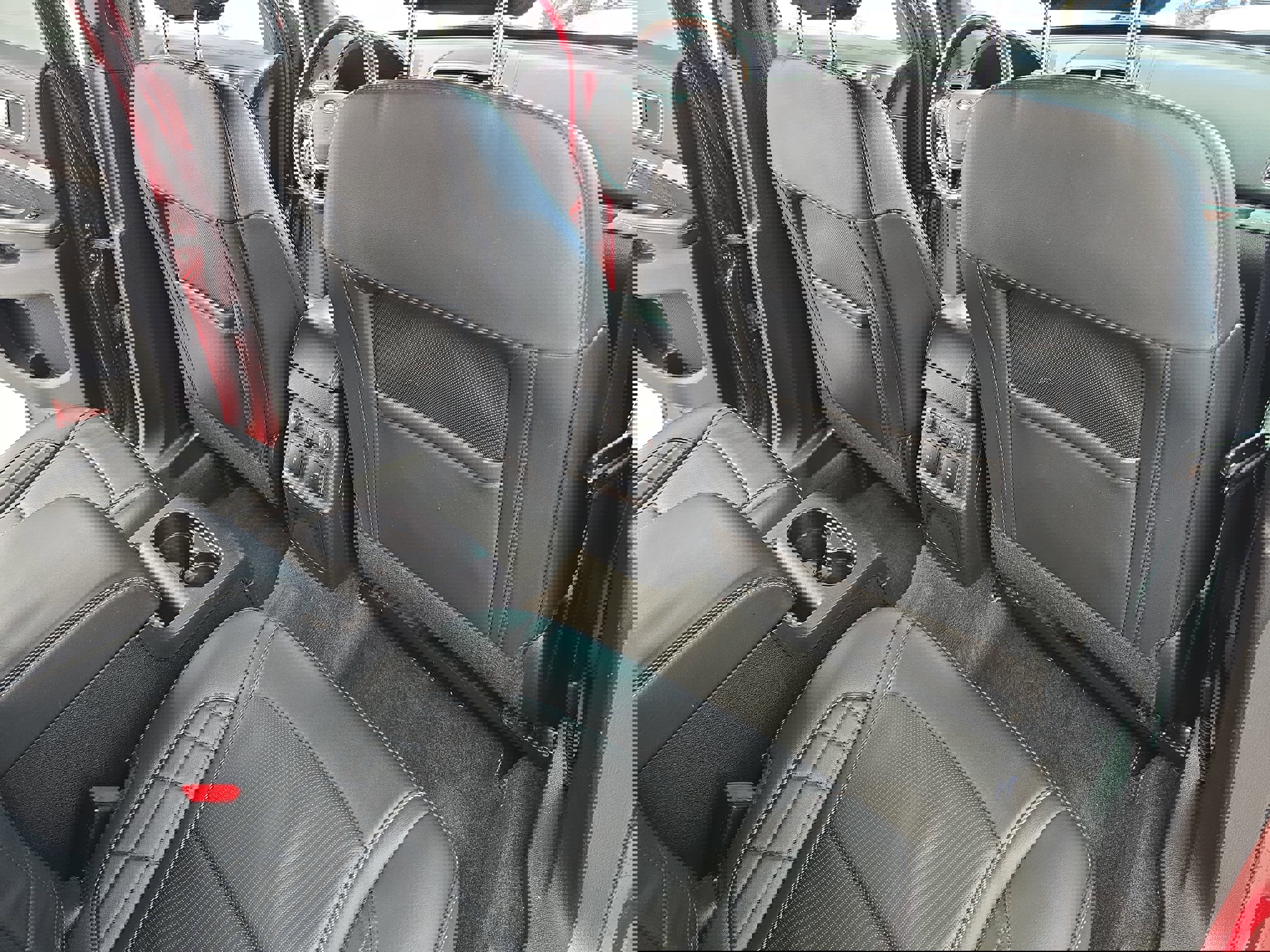 Used 2017 Ford Explorer Platinum image 11