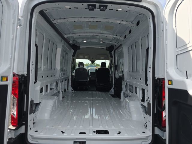 New 2025 Ford Transit 250 148 Medium Roof image 23