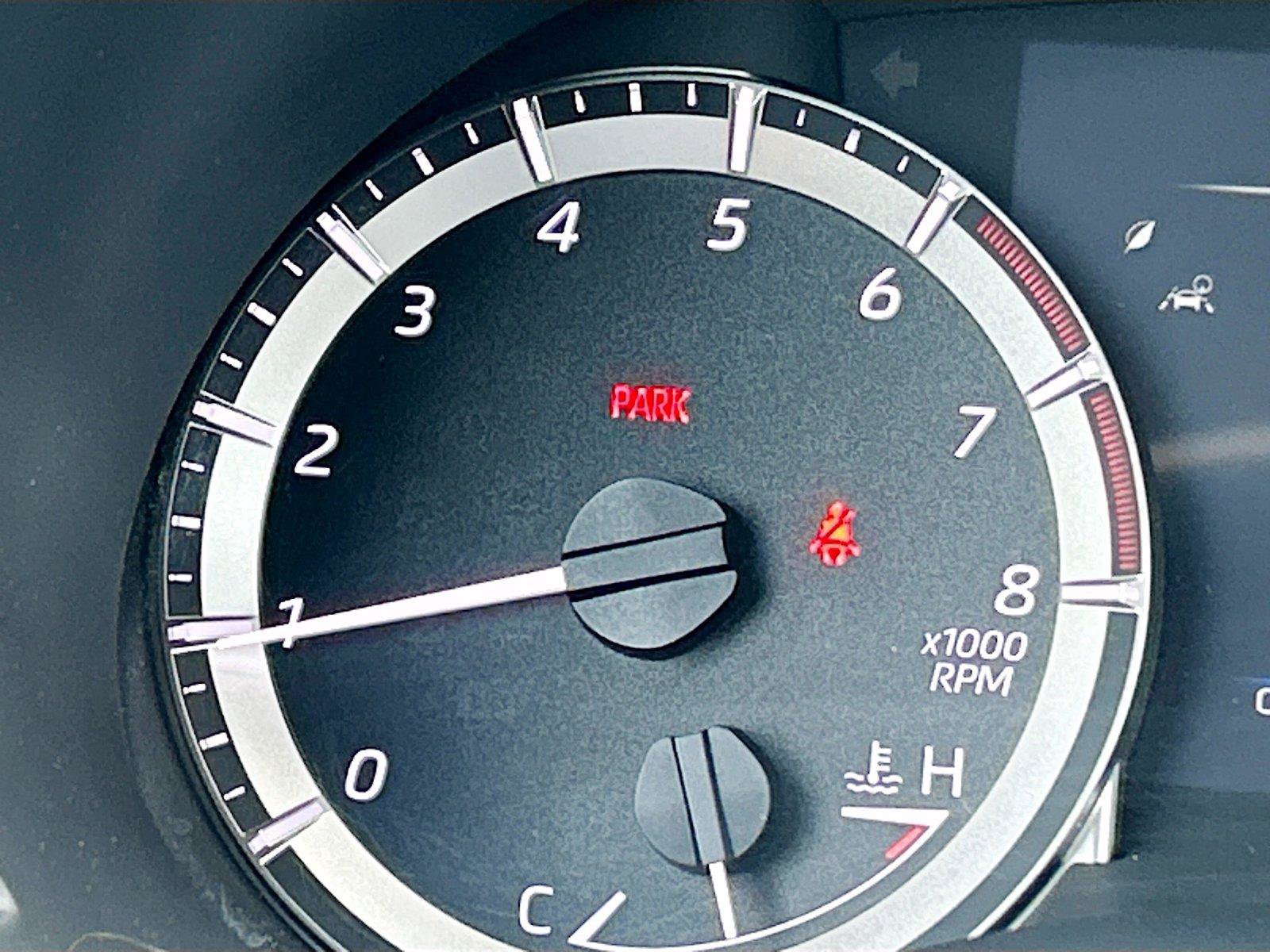 Used 2024 Toyota Highlander XLE FWD image 41