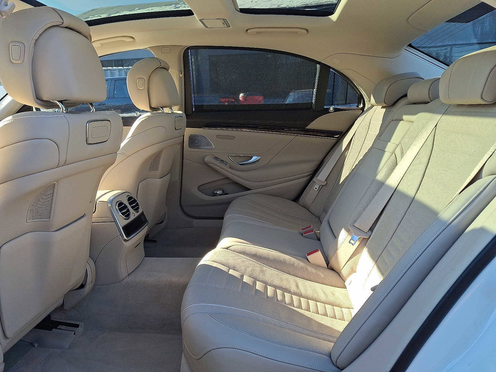 Used 2019 Mercedes-Benz S 560 4MATIC Sedan image 10