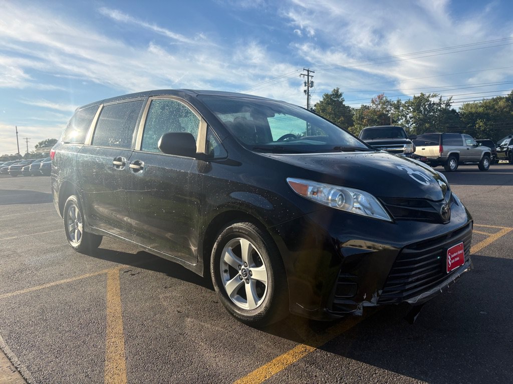 Used 2020 Toyota Sienna L FWD image 4