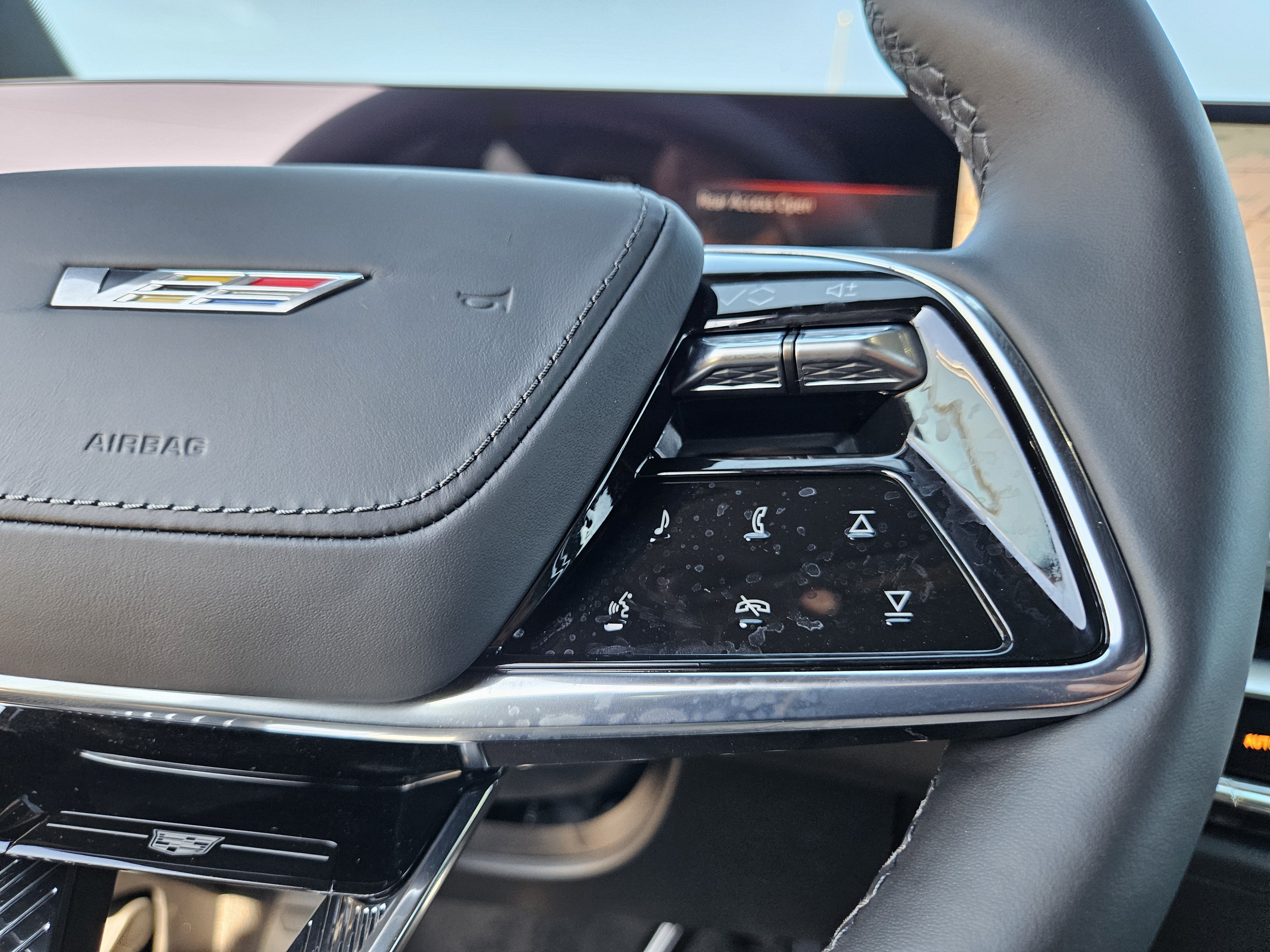 New 2026 Cadillac Lyriq V AWD/4WD image 33