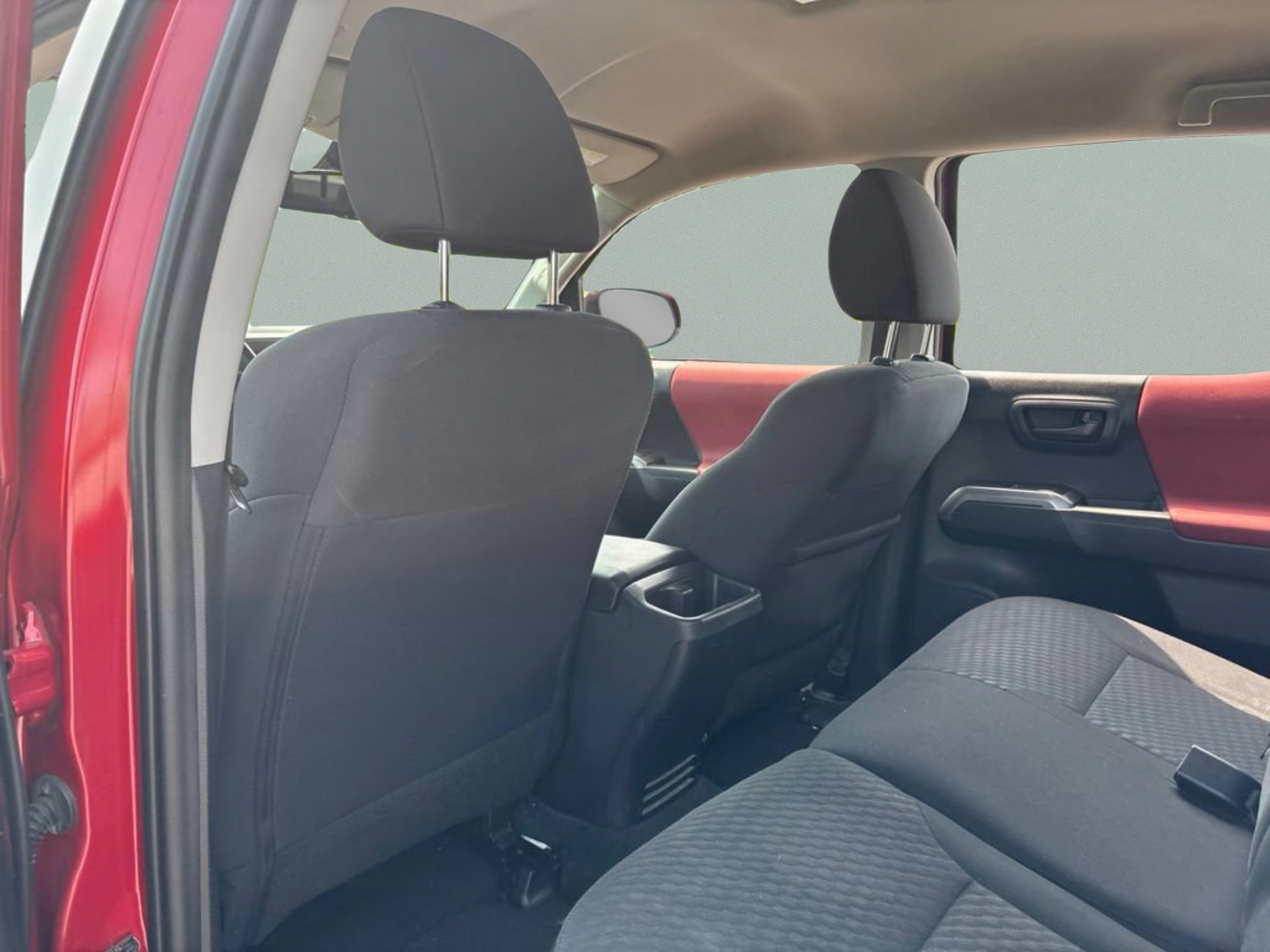Certified 2021 Toyota Tacoma SR5 RWD image 24