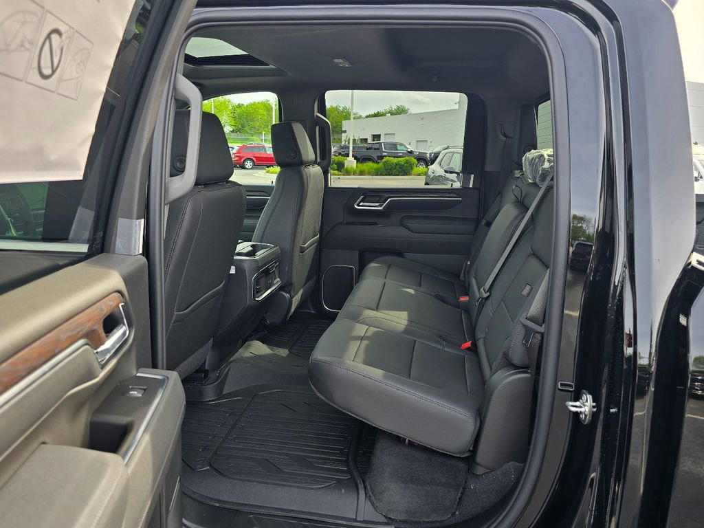 New 2026 GMC Sierra 2500 SLT w/ SLT Premium Package AWD/4WD image 27
