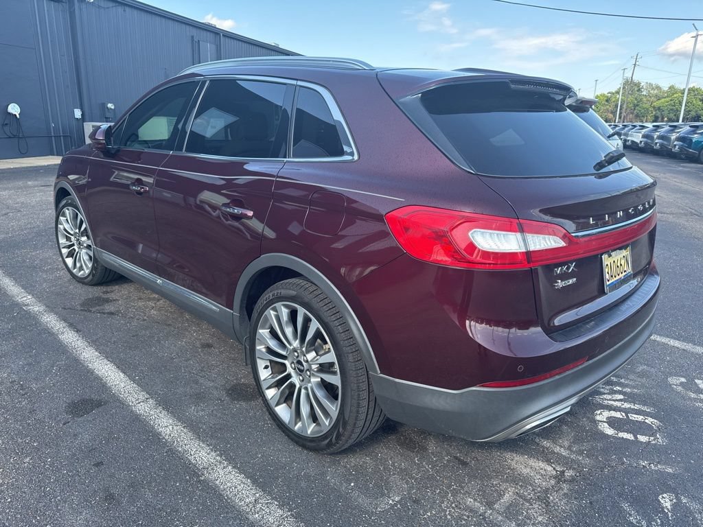 Used 2018 Lincoln MKX Reserve w/ Lincoln MKX Climate Package FWD image 2