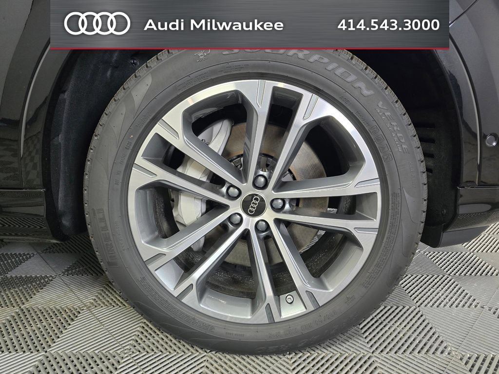 New 2026 Audi Q7 3.0T Premium AWD/4WD image 2