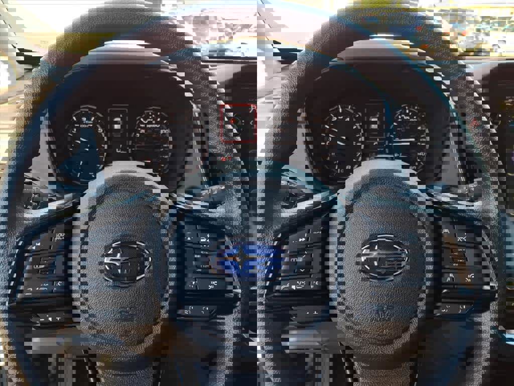 Certified 2025 Subaru Crosstrek 2.0i Premium image 32