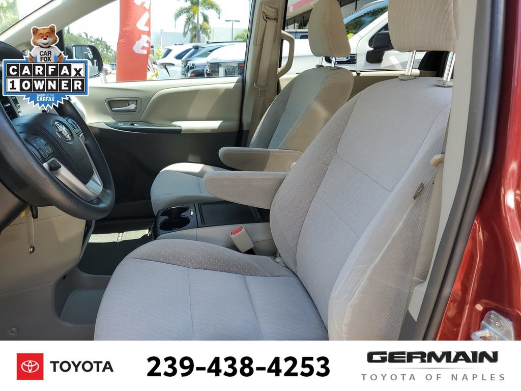 Certified 2018 Toyota Sienna LE FWD image 19