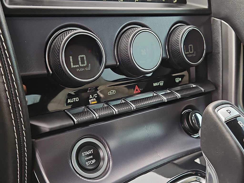 Used 2021 Jaguar F-TYPE R image 18
