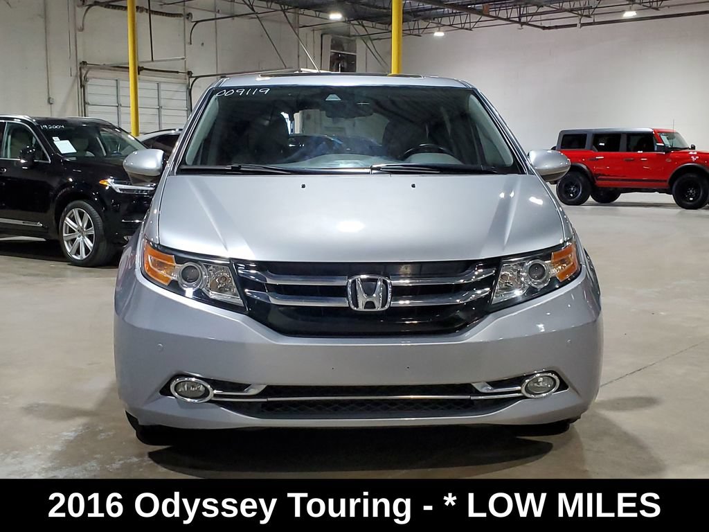 Used 2016 Honda Odyssey Touring image 2