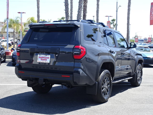 New 2026 Toyota 4Runner SR5 AWD/4WD image 5