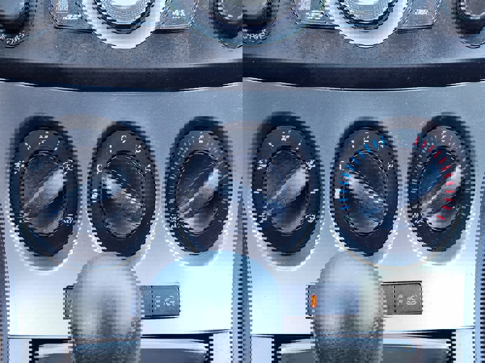 Used 2010 MAZDA MAZDA3 i Touring image 18