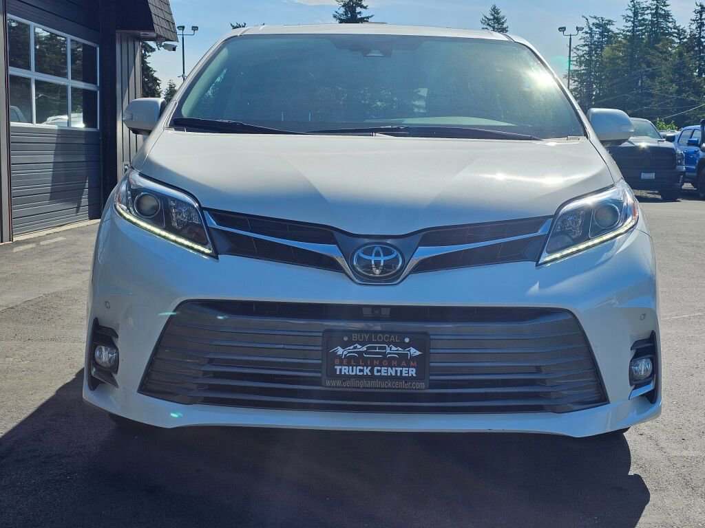 Used 2018 Toyota Sienna Limited AWD/4WD image 8