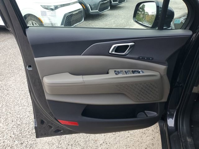 New 2026 Kia Carnival EX FWD image 5
