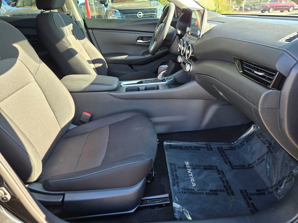 Certified 2024 Nissan Sentra SV FWD image 18