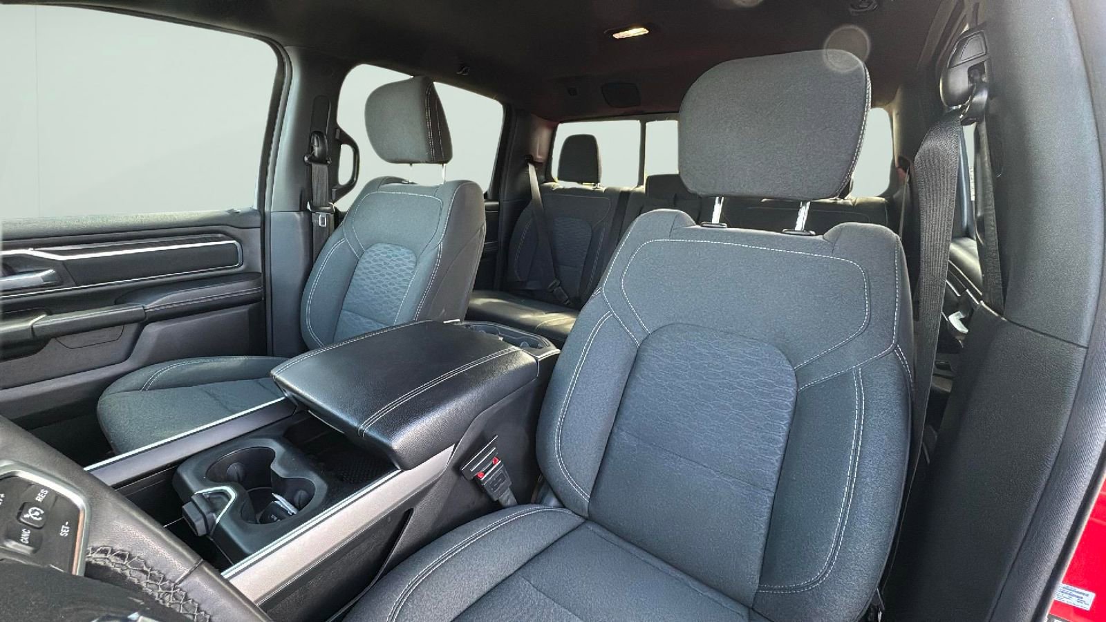 Used 2025 RAM 1500 Big Horn AWD/4WD image 9