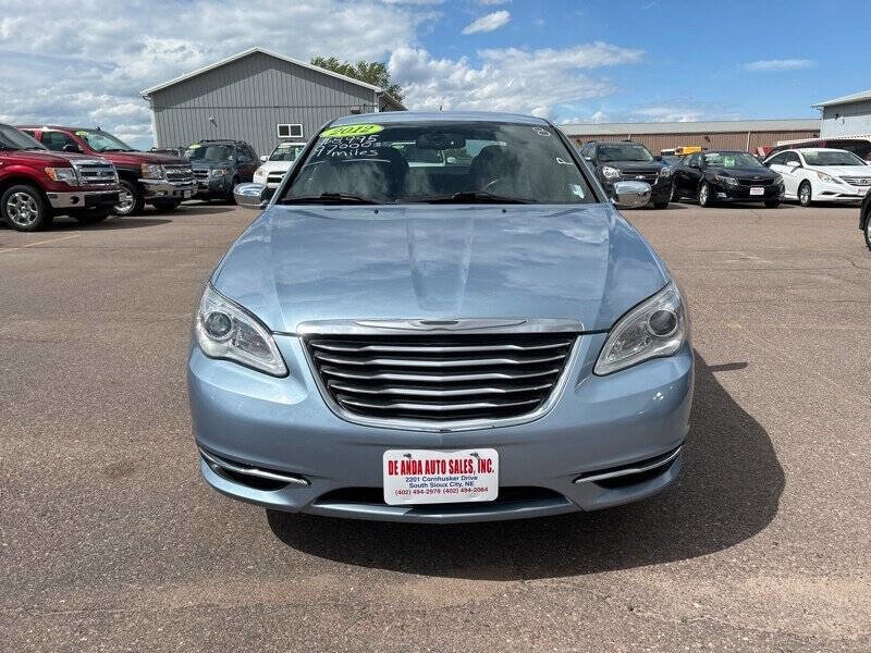 Used 2012 Chrysler 200 Limited FWD image 8