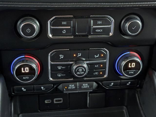 Used 2021 Chevrolet Tahoe Z71 image 25