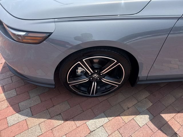 Certified 2025 Honda Accord Sport image 10