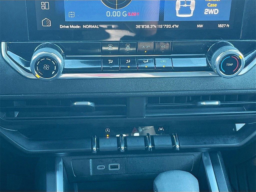 Used 2024 Chevrolet Colorado Trail Boss w/ Advanced Trailering Package image 15