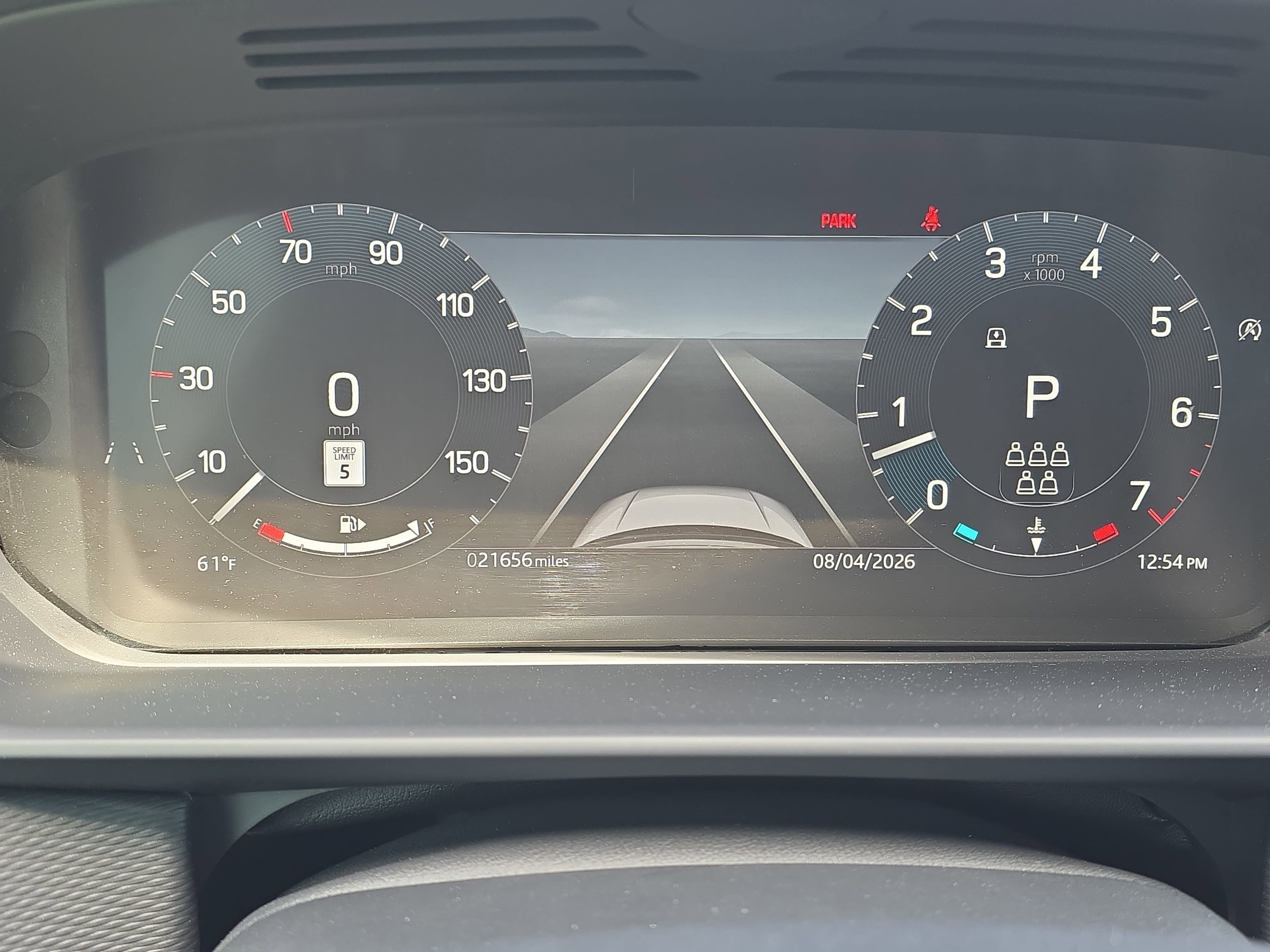 Certified 2025 Land Rover Discovery Dynamic SE AWD/4WD image 21