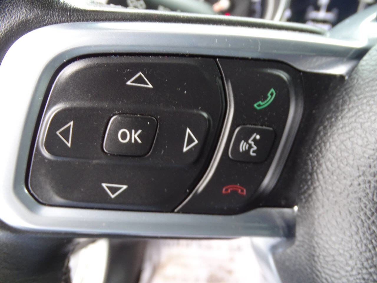 Used 2021 Jeep Wrangler Unlimited Sahara AWD/4WD image 19