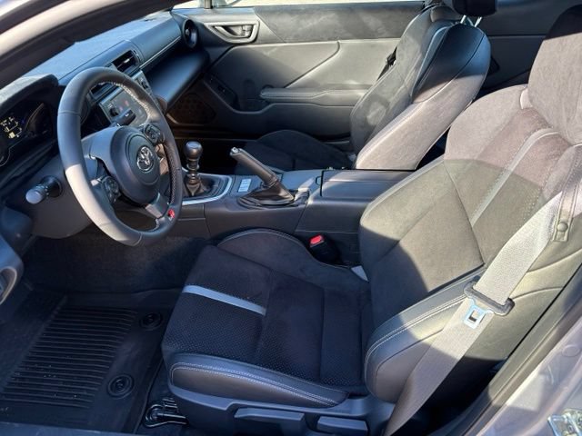Used 2025 Toyota GR86 Premium w/ Performance Package RWD image 9