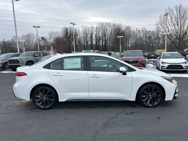 Used 2025 Toyota Corolla SE image 4