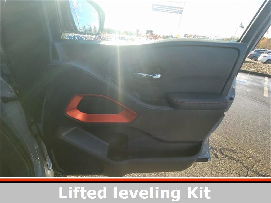 New 2025 Nissan Frontier PRO-4X image 10
