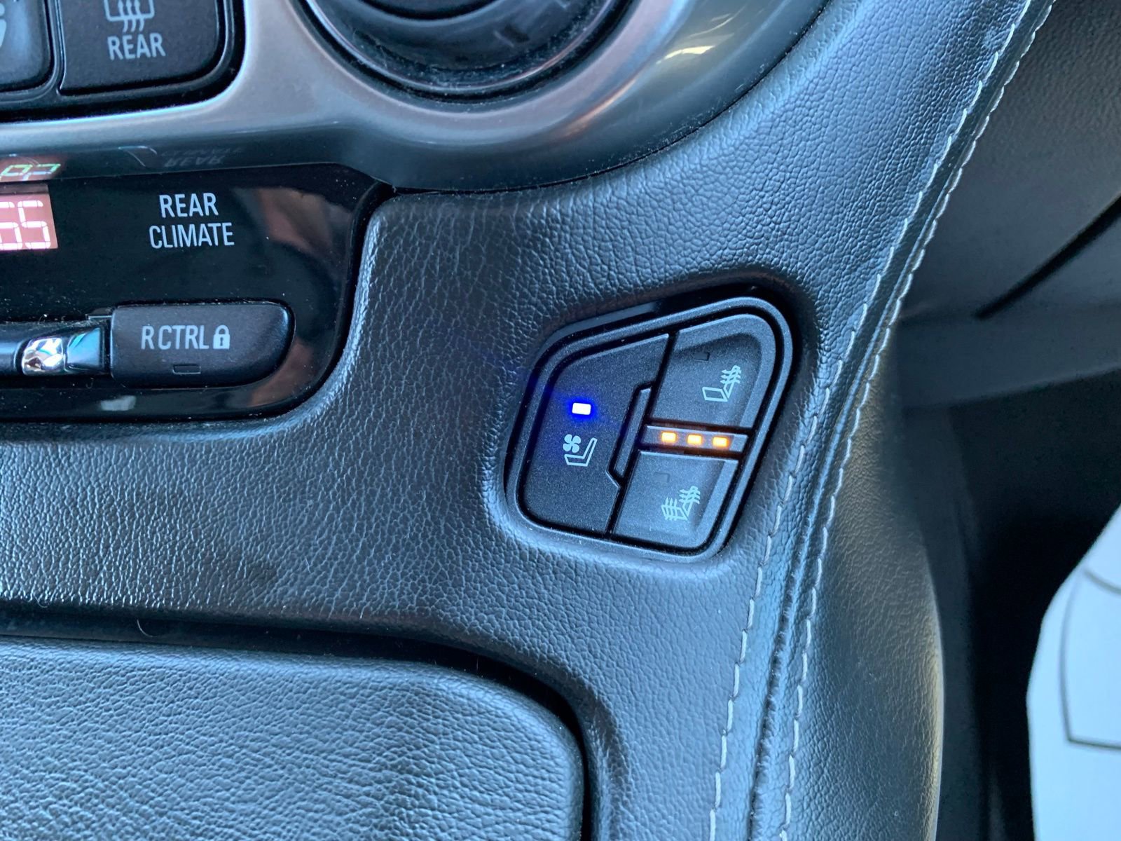 Used 2019 Chevrolet Tahoe Premier w/ Premier Plus Edition image 30