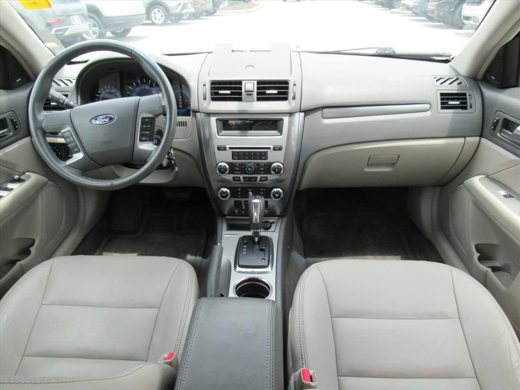 Used 2010 Ford Fusion SEL FWD image 12