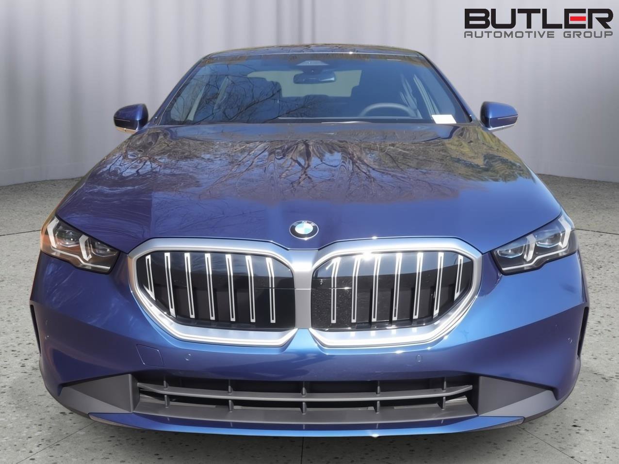 New 2026 BMW 530i w/ Premium Package RWD image 2