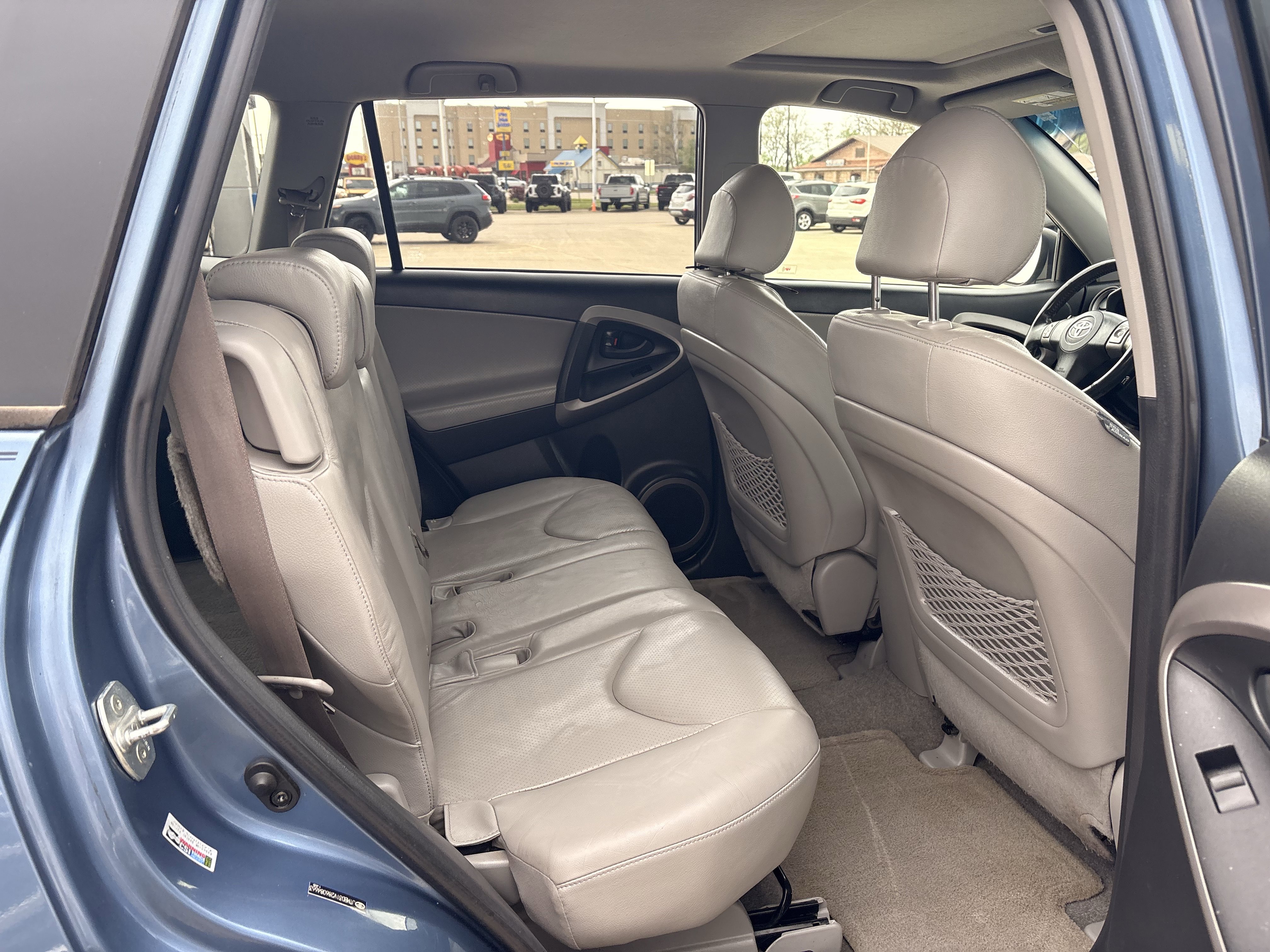 Used 2008 Toyota RAV4 Limited image 9