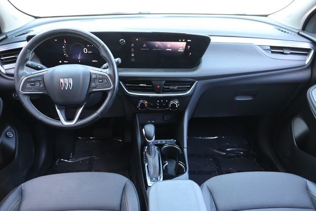 Used 2025 Buick Encore GX Preferred FWD image 17