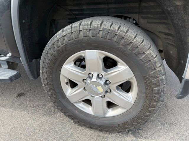 Used 2020 Chevrolet Silverado 3500 LTZ w/ LTZ Premium Package image 10