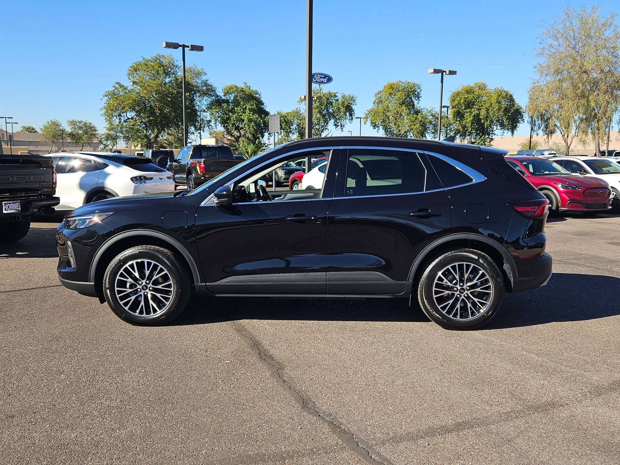 New 2026 Ford Escape SE w/ PHEV Premium Package image 5