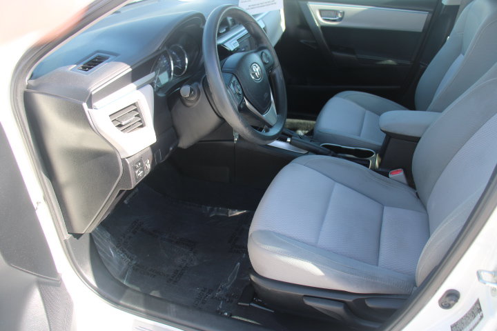 Used 2014 Toyota Corolla LE w/ Body Protection Package FWD image 11